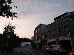 景观位-汉记面馆(南华东路店)