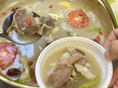 -江湖亮亮蒸虾大排档烤全羊清真(武汉总店)
