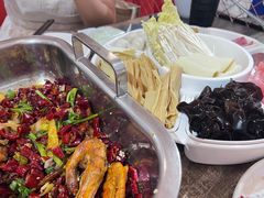 -鸡遇虾煲干锅火锅(小寨金莎店)