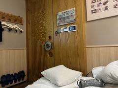 -新盈光·云会所(百丈东路店)