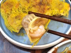 黄金脆皮锅贴-佬港味粤味小馆(锦艺城店)