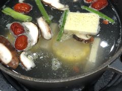 -呷哺呷哺(新世界百货望京店)