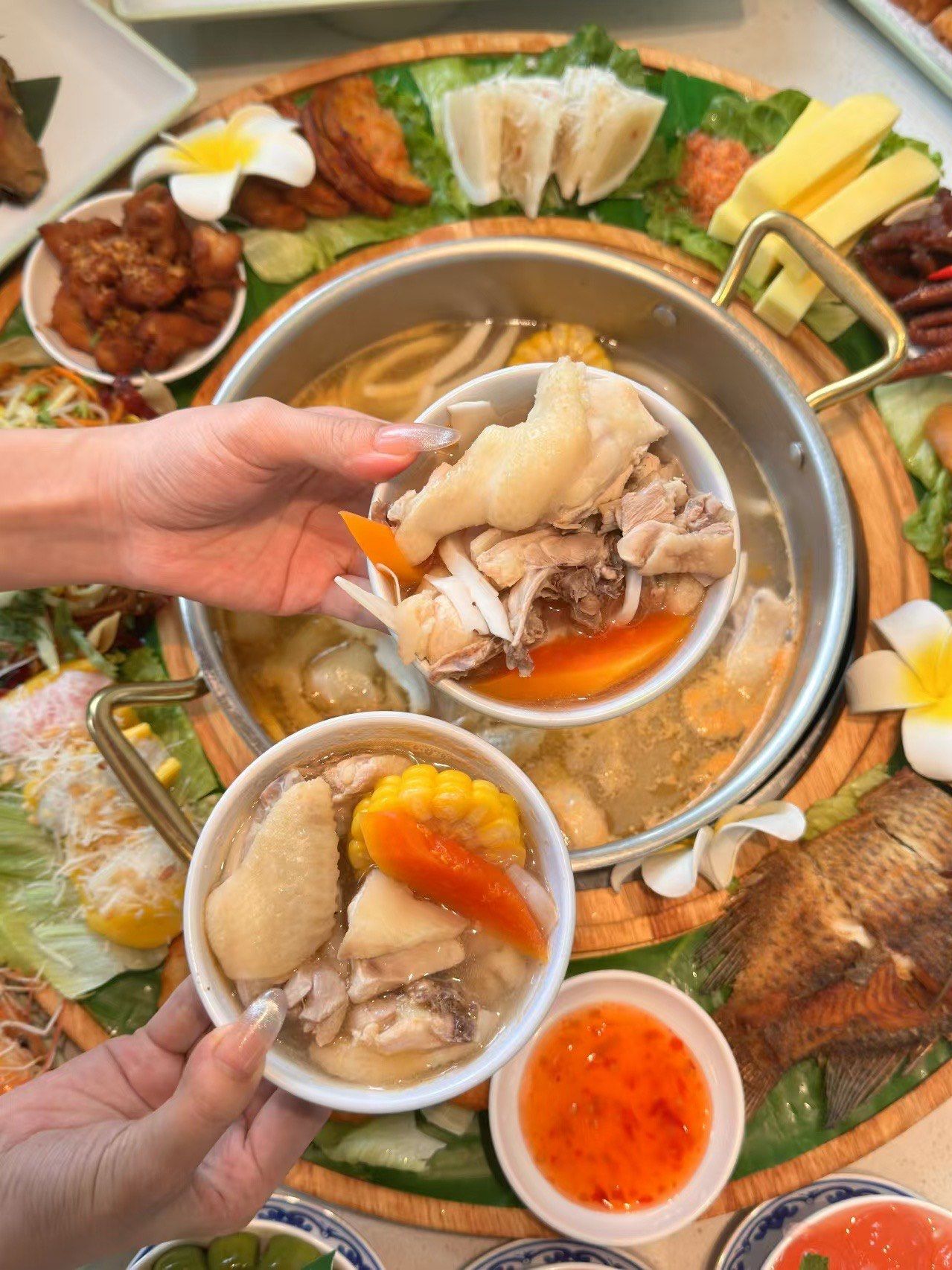 海南最好吃的椰子鸡