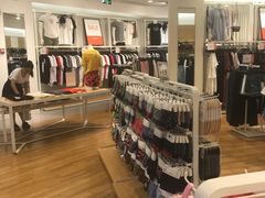 -hotwind热风(世纪东方广场店)