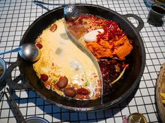 鸳鸯养生鸡汤-董眼镜火锅(洪崖洞总店)