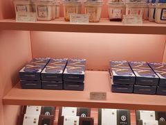 -好利来(上海长宁龙之梦店)