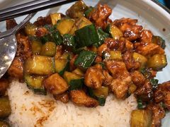 -西部马华清真兰州牛肉面·烧烤夜市(三里河店)