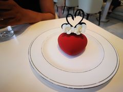 -罗红摄影艺术馆