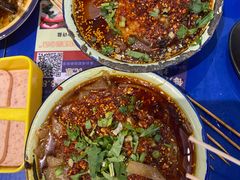 冒火锅粉-马路边边 传媒大学店