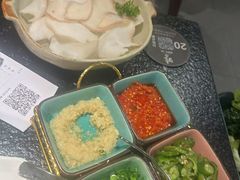 -得意咚瓜·顺德鱼生·冬瓜火锅(深圳首店)