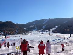-中旅松花湖滑雪场