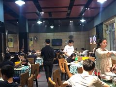大堂-昱龙大盆牛蛙馆(三兴街总店)
