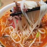 吃米线还得是蒙自源  