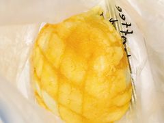 菠萝包-红跑车HPCBAKERY(汉商店)