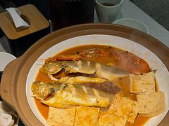 鲜鱼一锅出-船歌·鱼水饺青岛菜(金狮广场店)