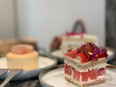 玫瑰荔枝蛋糕-EVERNAKED裸蛋糕(SOHO天山店)