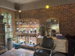 -青木造型HAIR·あおき髪を刈る潮人店