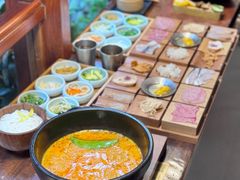 -银米·云南传统过桥米线(双廊黑金冠店)