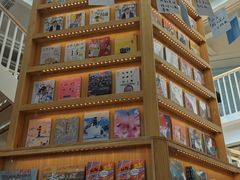 -猫的天空之城概念书店(北戴河蔚蓝海岸店)