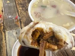 -白杨包子(通达街店)