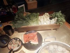 经典时蔬十二味-手选潮汕鲜活牛肉火锅(二七广场店)