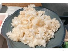 绣球菇-尚尚仙·酸汤猪手·猪肚鸡火锅(华联万柳购物中心店)