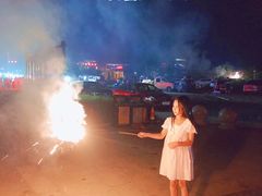 -百里峡七彩艺术小镇