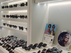 -J-Optical佳视明眼镜·蔡司视觉(青岛金茂览秀城店)