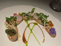 青口贝沙拉-弦月窗LUNETTE BY AMANDA(复兴路店)