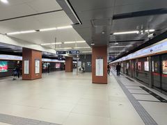 -白石桥南(地铁站)