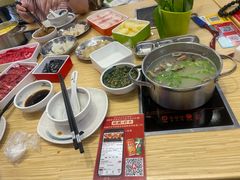-杨老板·海鲜集市火锅·鲜切牛肉(中防万宝店)