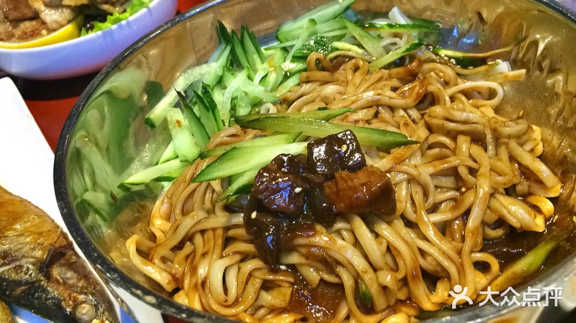 海云台(日月光店)-炸酱面图片-上海美食-大众点评网