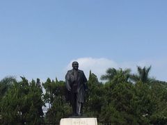 -荔枝公园-小平画像广场