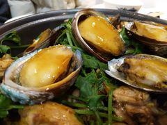 鲍鱼鸡煲-芳村榕树头叹佬鸡煲(体育西店)