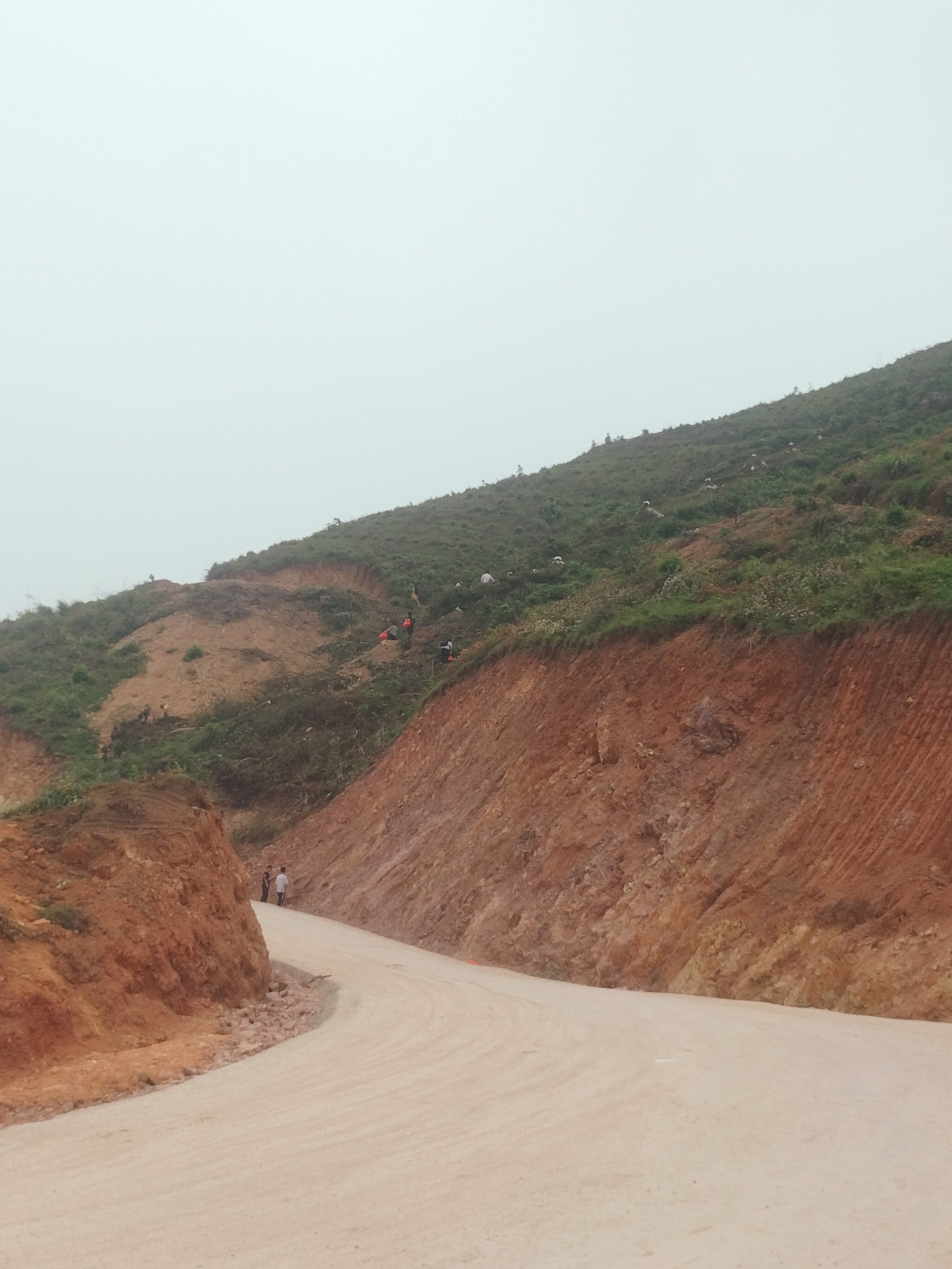曲折山路