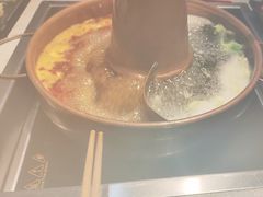-洞庭洲·防空洞火锅·烧烤·铜锅涮肉(新百广场店)