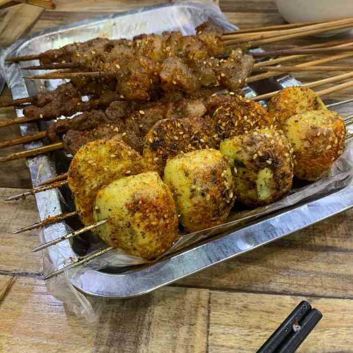 老崔烧烤涮-"每次基本都是早上中午下飞机下午就去老崔.