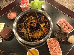 -邓莽子老火锅(中兴路总店)