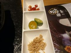 -洪氏嗨捞·广东猪肚鸡·椰子鸡火锅(西咸万象城店)