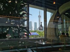 -白玉兰广场停车场