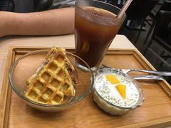 -佰搭果·广式茶餐厅(西华路店)