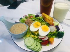 -丽莎沙拉轻食餐厅(国贸店)