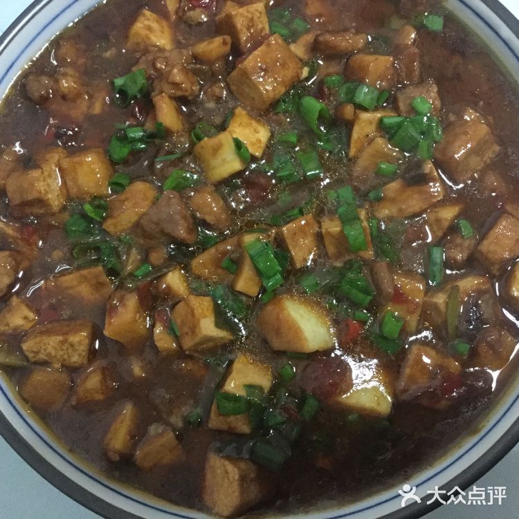 今天又得烧饭做菜了，都不知道吃什么好了，看看想想还是
