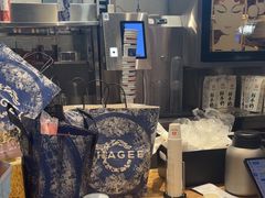 -霸王茶姬(上海静安大悦城店)