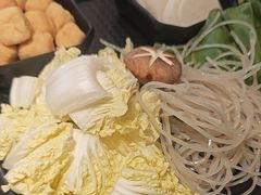 -一席地·本地鸡窝·杭帮鸡火锅(萧山银隆百货店)