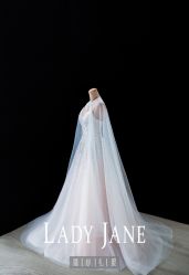-Lady  Jane高端婚纱礼服馆