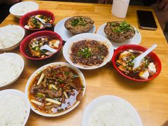 -十一街苍蝇馆子转经消江湖菜(九眼桥十一街店)