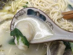 -明呈黄鱼面馆(斜土路店)