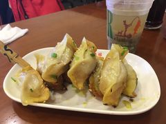 -小姜锅贴(凤凰街店)