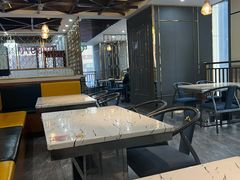 -凤凰路何眼镜香辣蟹(花果园店)